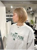ハイトーンオン眉ボブ