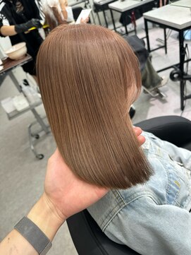 ペレ 栄 アネックス(PELE栄ANNEX) 韓国 くびれロング レイヤー ワンホンヘア 小顔前髪