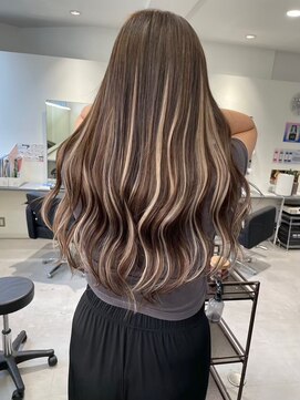 キング 高槻(K!ng) 縮毛矯正髪質改善ハイライトレイヤーカット枚方美容室エクステ