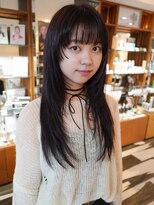 ビファインクーアヴェダ(Be fine coo AVEDA)&nbsp;黒髪　個性派　ロングレイヤーカット　前髪あり