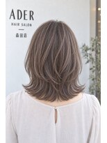 アーダーヘアサロン 森田店(ADER HAIR SALON)&nbsp;軽やかミディアムレイヤー 透明感アッシュカラー