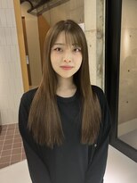 ナギ 千種(nagi) ロングヘア x 重めぱっつん