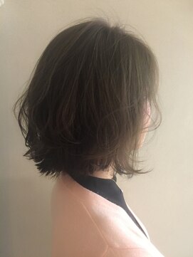 ロンド 銀座(Lond) 旬の外ハネでふわくしゅショートボブ♪ 【担当 中野千帆】
