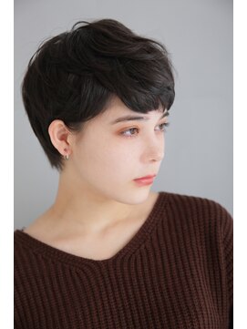 ルカ(Luca) 暗くても柔らかいダークトーンアッシュ♪♪