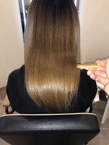 アールサロン アオヤマ(Rr SALON AOYAMA)&nbsp;プラチナミネコラストレート