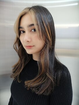 トニーアンドガイ 原宿店(TONI & GUY) 前髪に個性を入れたフェイスハイライト