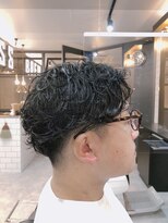 フランクスバーバーリザーブ 人形町店(FRANK’S BARBER RESERVE)&nbsp;カルマパーマサイドツーブロックグラデーション