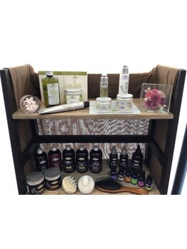 オーガニック成分”ヴィラロドラオイル”使用☆髪と頭皮に優しい薬剤で、髪にも頭皮にも◎