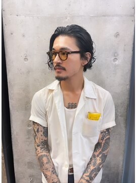 サク(Sac.) メンズ ミディアム パーマスタイル