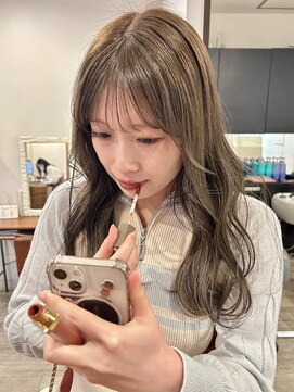 リアン 新城店(Rian) オンブレグレージュオリーブベージュくびれミディ大人美人