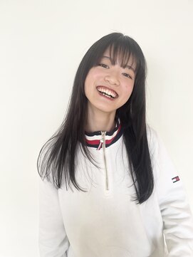 ヴィッカ ヘアーアンドメイク(vikka. hair and make) ロングのレイヤーカット
