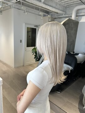 イオール 北千住(ior) ホワイトブロンド【ior北千住】