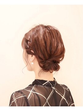 アンベリールフルー(EMBELLIR fleur) パーティーアップセット　30代40代50代　表参道