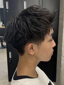 フイ 新宿3丁目(Hui) スパイキーショート/ジェットモヒカン/ショートバング/men's