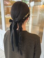 キャパサウス 春日 大野城店(CAPA south) タイトポニー　編み下ろし　ベロアリボンアレンジ　結婚式