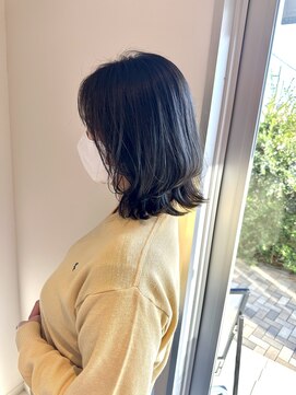 リノア 鵠沼海岸(LINOA) デザインカラー/レイヤーカット/ウェットヘア/オリーブベージュ