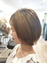 リル(LiL)&nbsp;ショートボブ/丸みスタイル/ベージュイエロー