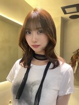 ロンドアンメゾン 原宿(Lond un Maison.)&nbsp;韓国ヘア/くびれ巻き/顔周りカット/ワンカラー/レイヤーカット