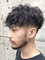 フィフス 原宿(fifth)&nbsp;原宿ツイストスパイラルパーマメンズカットラウンドマッシュ30代