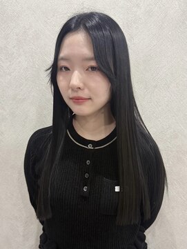 ホワイト(WHITE) 髪質改善カラー　オリーブブラック　暗髪　トリートメント