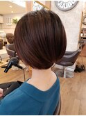 肩につかない前下がりボブを続けてます♪