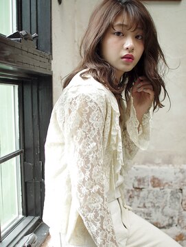 ウクラ バイ レシッド 池袋(uchla by rcid) くびれミディのナチュラルウェーブ