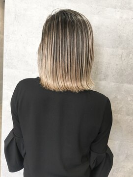 オリ(‘Oli) 切りっぱなし＿バレイヤージュ