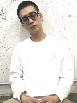 ニコフクオカヘアーメイク(NIKO Fukuoka Hair Make) 「NIKO」ナチュラルボウズ