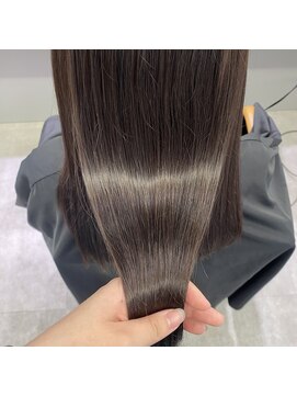 リジー(Litzy) ケアプロを使用したTOKIOハイパートリートメント【三國麗奈】