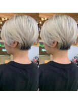 メルシー 福岡天神店(Merci) ホワイトカラー