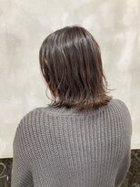 ヨム(YOMU) ラフ感切りっぱなしボブ