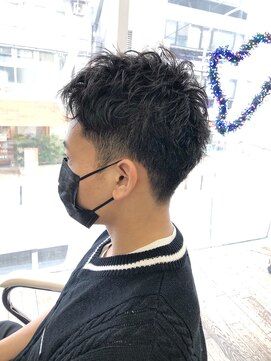 ヘッズ 本八幡店(HEADS) MEN'S HAIR  センターパート　ツイストスパイラル　コンマヘア