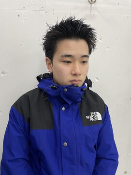 ウェルネス(Wellness) スキンフェードツイストスパイラルツーブロックマッシュ75