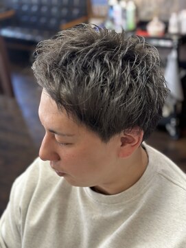 スリードットバーバーズ(3.BARBER 's) UPバングショート