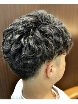 銀座 シノ 本店(shino) フェード×パーマスタイル