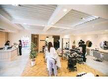 【クオリティーの追求】２年連続美容版ミシュラン受賞!オージュアソムリエ、ヘアケアマイスターなど取得♪