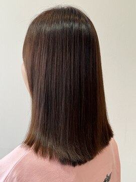 レヴィア(REVIA) レディースミディアムスタイル艶髪