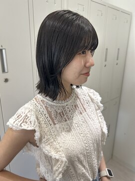 ジーナ 福岡天神(Zina) 《Zina福岡天神》アゴ下 切りっぱなしボブ