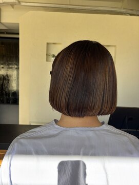 ヴァン カウンシル 王子(VAN COUNCIL) 大人かわいい後下がりマッシュヘア×ボブディ/白髪ぼかし#4