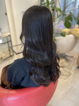 ヘアーリゾートラシックアールプラス(hair resort lachiq R+) ムルギョル巻き