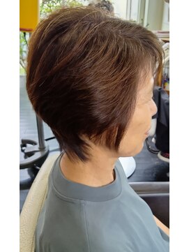 カットハウスマイケル(CUT HOUSE MICHAEL) ショートレイヤー