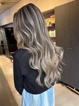 サニー 渋谷(SUNNY) バレイヤージュ、ハイライト、レイヤーカット、アッシュカラー