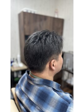 アングラーズ(ANGLERS) 世代問わず、ツーブロックでフォーマルスタイル