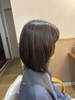 GLASSY HAIR【グラッシーヘアー】の写真/店名の由来“Glassy”を体現する、輝くようなツヤ髪へ。活性ケラチンで芯から補修し、うるツヤヘアへ◎