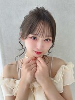 カシュカシュ 表参道(cache cache)&nbsp;ミントベージュお団子ヘアアレンジメッシーバンシースルーバング