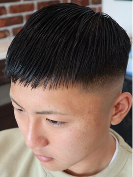 アクセプトザワールドバーバー(Accept the world barber) クロップ×フェード