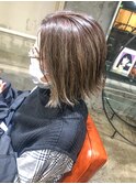 脱白髪染めハイライトボブ
