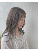 オリーブグレージュカラー