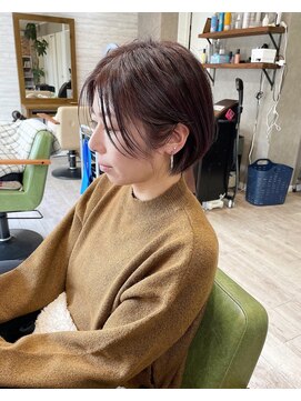 バース プレイス(BIRTH PLACE) 耳掛けショートボブ