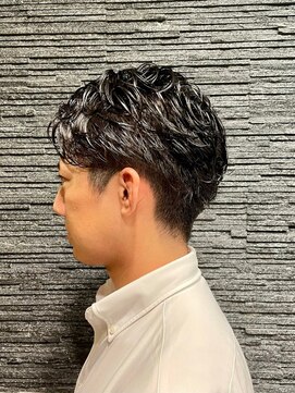 プレミアムバーバー 表参道店(PREMIUM BARBER produce by HIRO GINZA) ツーブロック×ビジネス×パーマ
